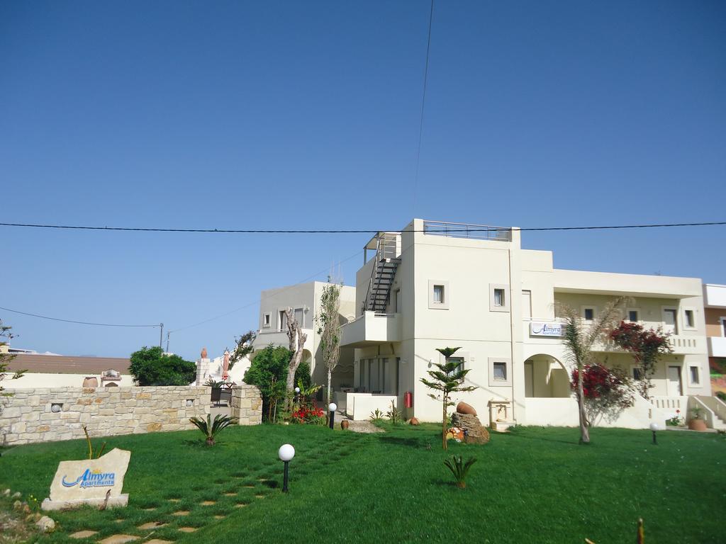 Almyra Apartments & Suites Sfáka Esterno foto