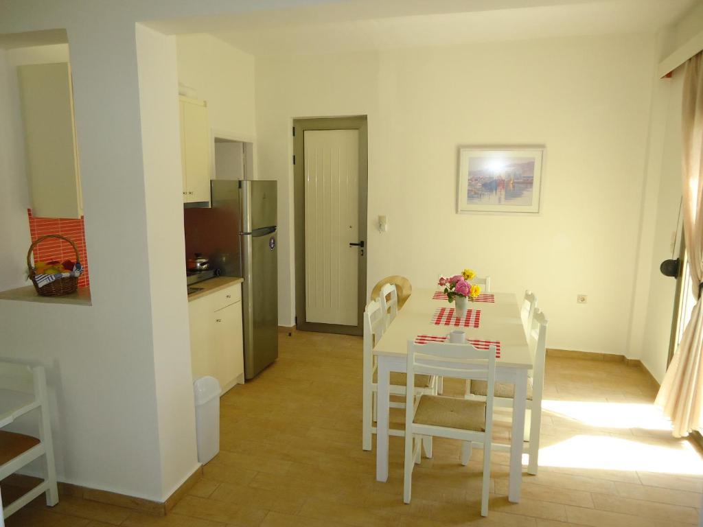 Almyra Apartments & Suites Sfáka Camera foto