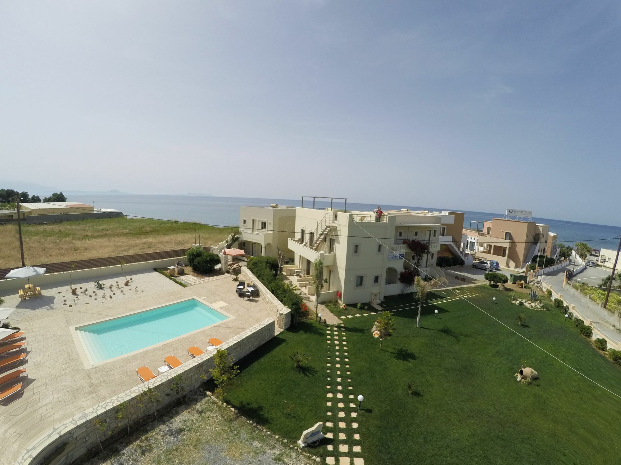 Almyra Apartments & Suites Sfáka Esterno foto