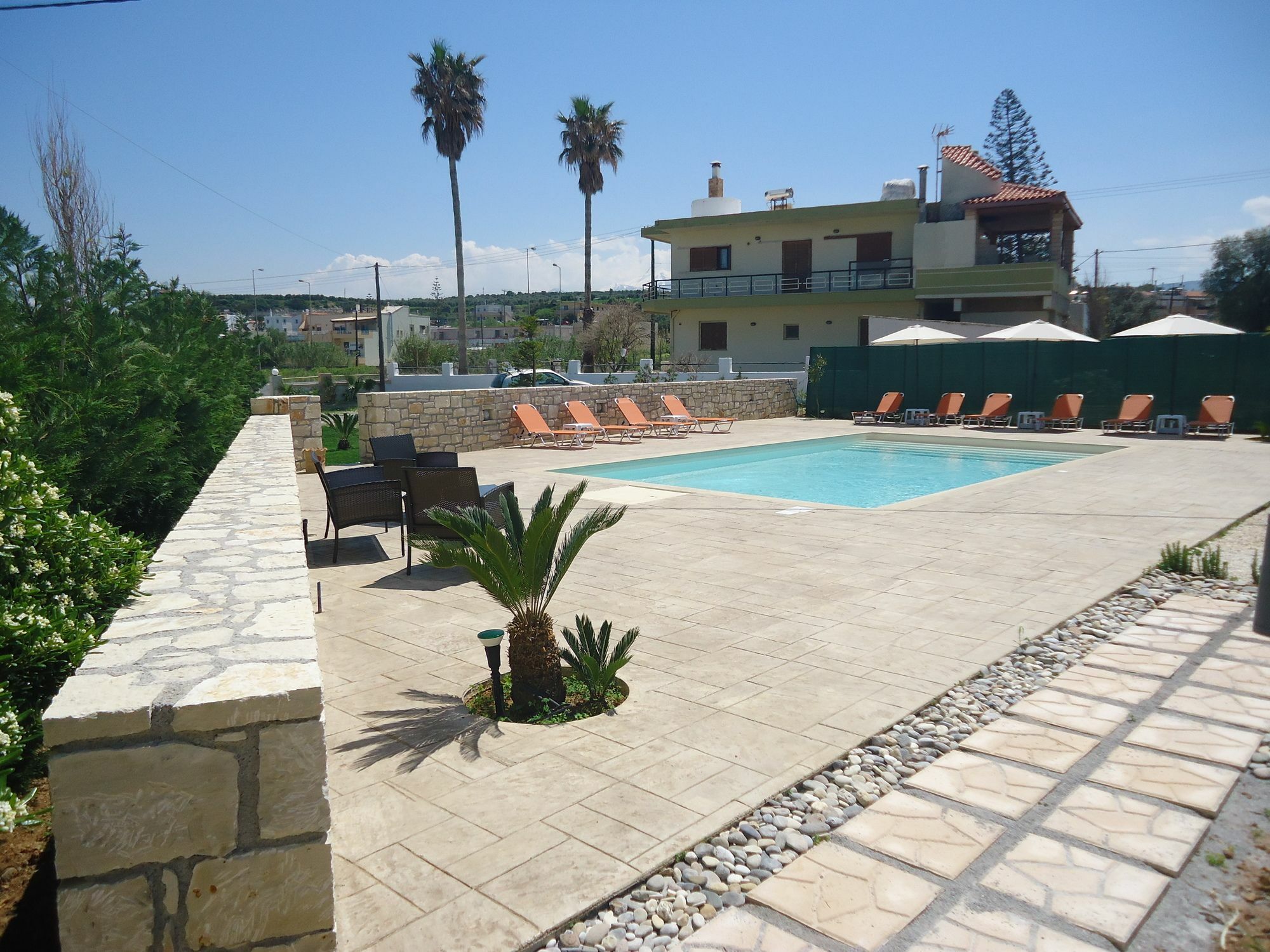 Almyra Apartments & Suites Sfáka Esterno foto
